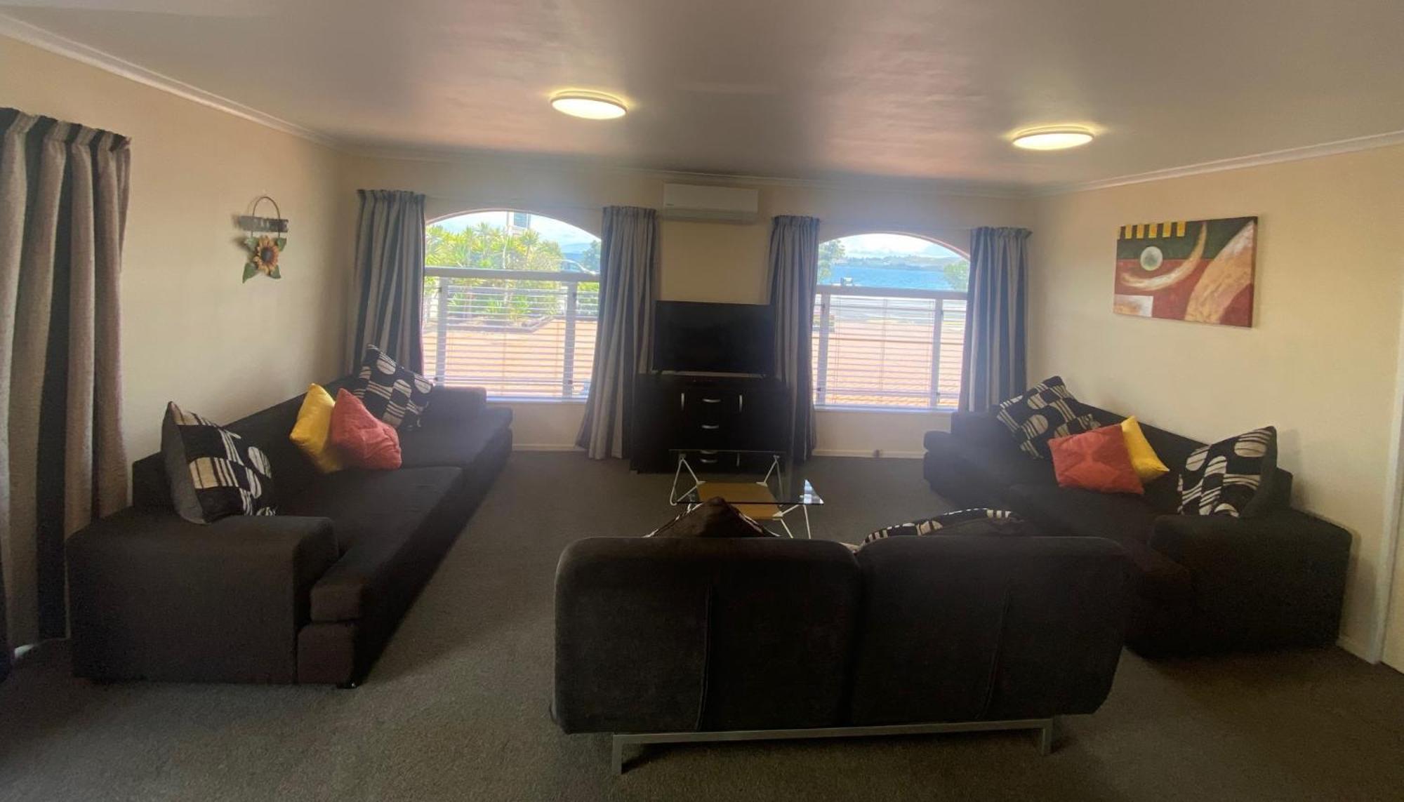 Lakeside Taupo Motel Εξωτερικό φωτογραφία
