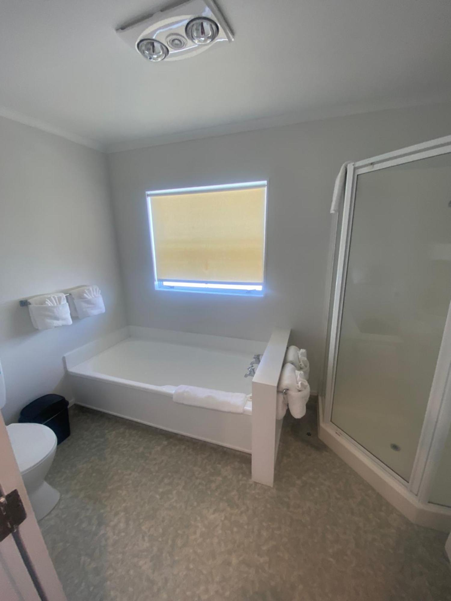 Lakeside Taupo Motel Εξωτερικό φωτογραφία